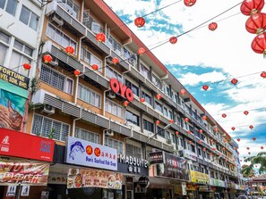 Exterior - OYO 43993 Madsuite (Kota Kinabalu)