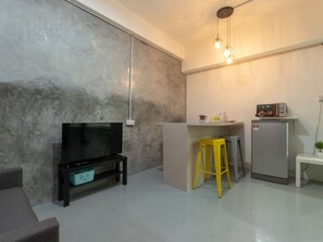 Family Suite | Desk, free WiFi, bed sheets - OYO 43993 Madsuite (Kota Kinabalu)