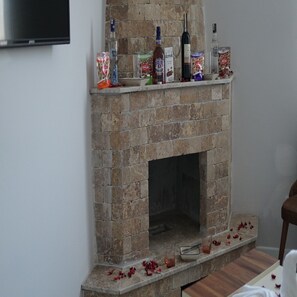 Fireplace - Grand Boss Suit Hotel (Mersin)