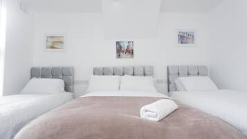 Apartment, eigenes Bad (3 Bedroom apartment ) | 3 Schlafzimmer