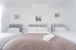 อพาร์ทเมนท์, ห้องน้ำส่วนตัว (3 Bedroom apartment ) | 3 ห้องนอน