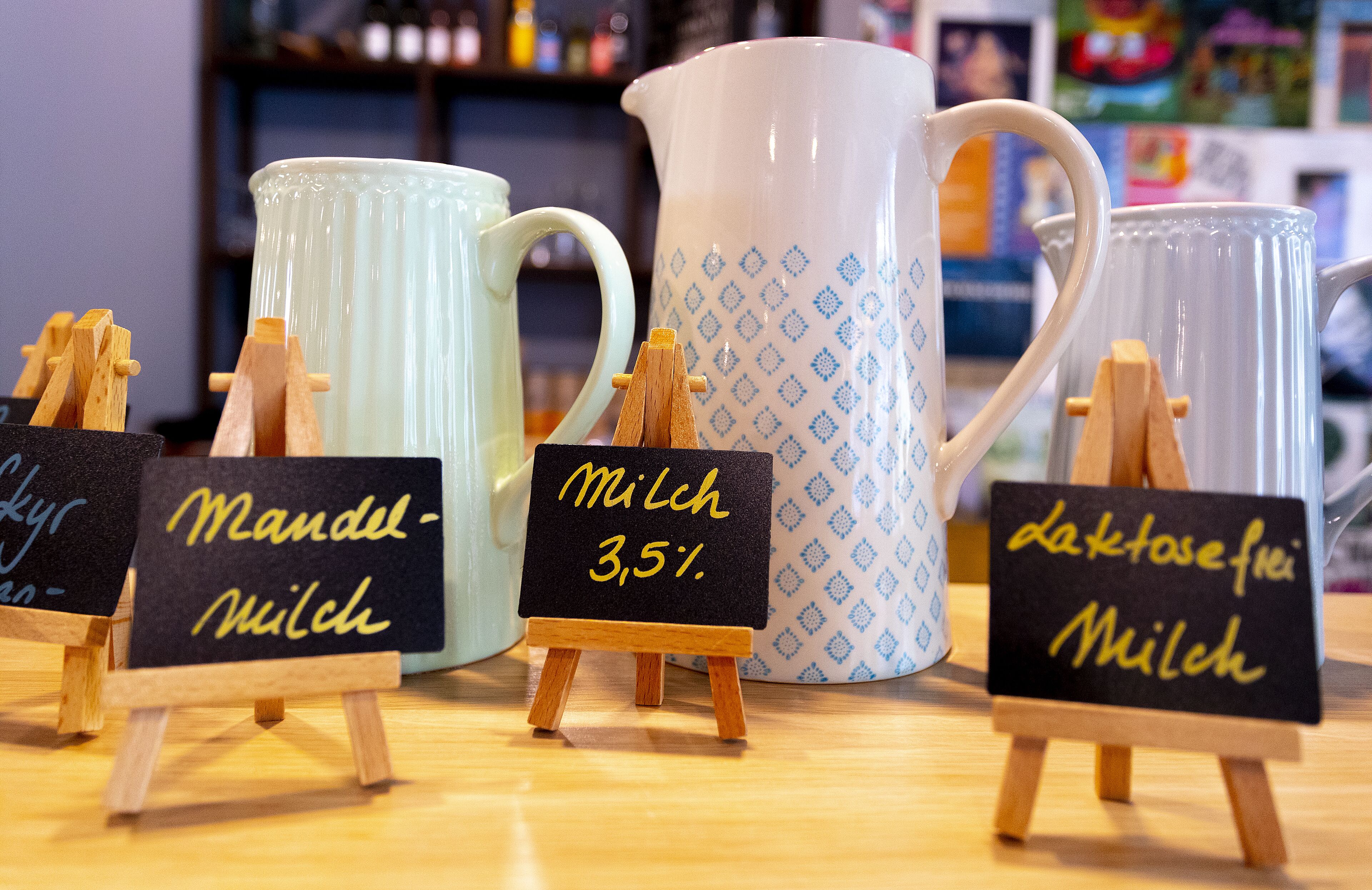 daily buffet breakfast (eur 21.90 per person)