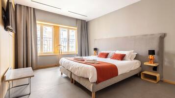 Superior Apartment, Accessible, Ensuite (Suite n°1) | Premium bedding, desk, laptop workspace, soundproofing