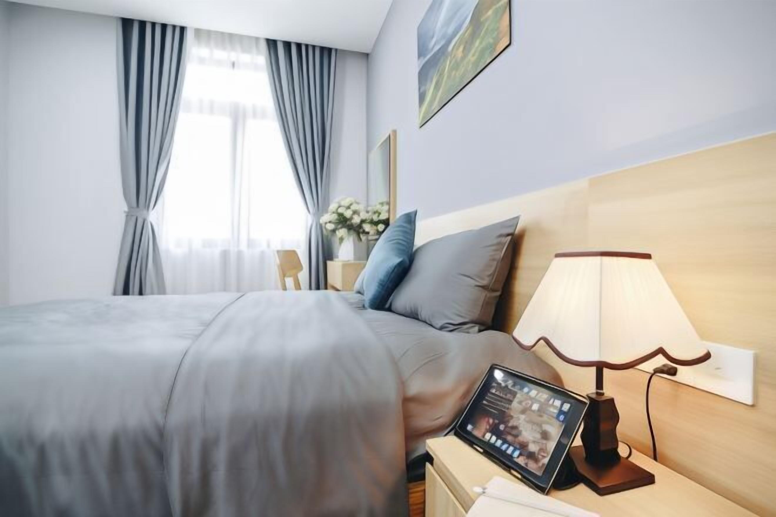 Minibar, in-room safe, desk, soundproofing