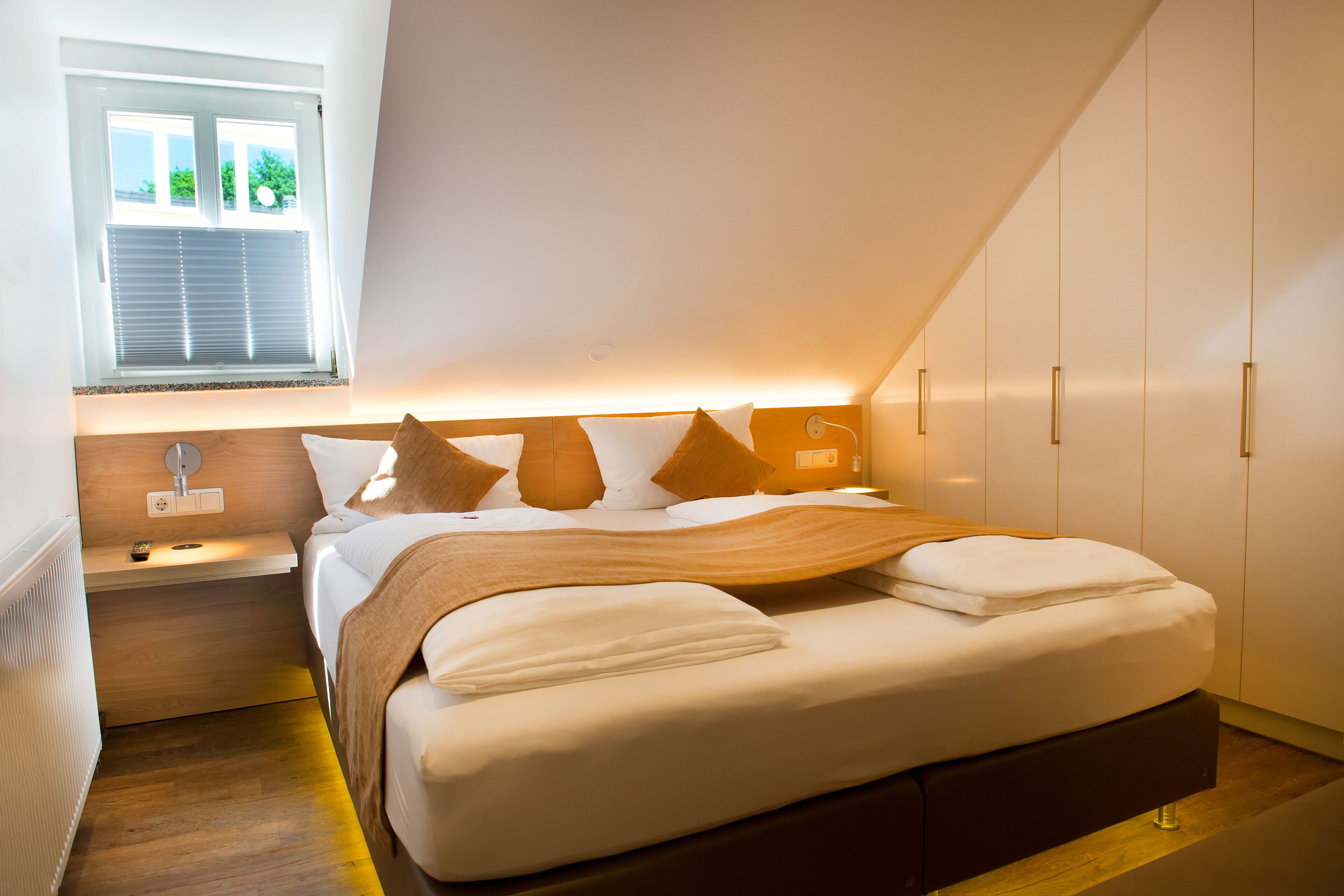 Appartement, terrasse | 1 chambre, coffres-forts dans les chambres, bureau