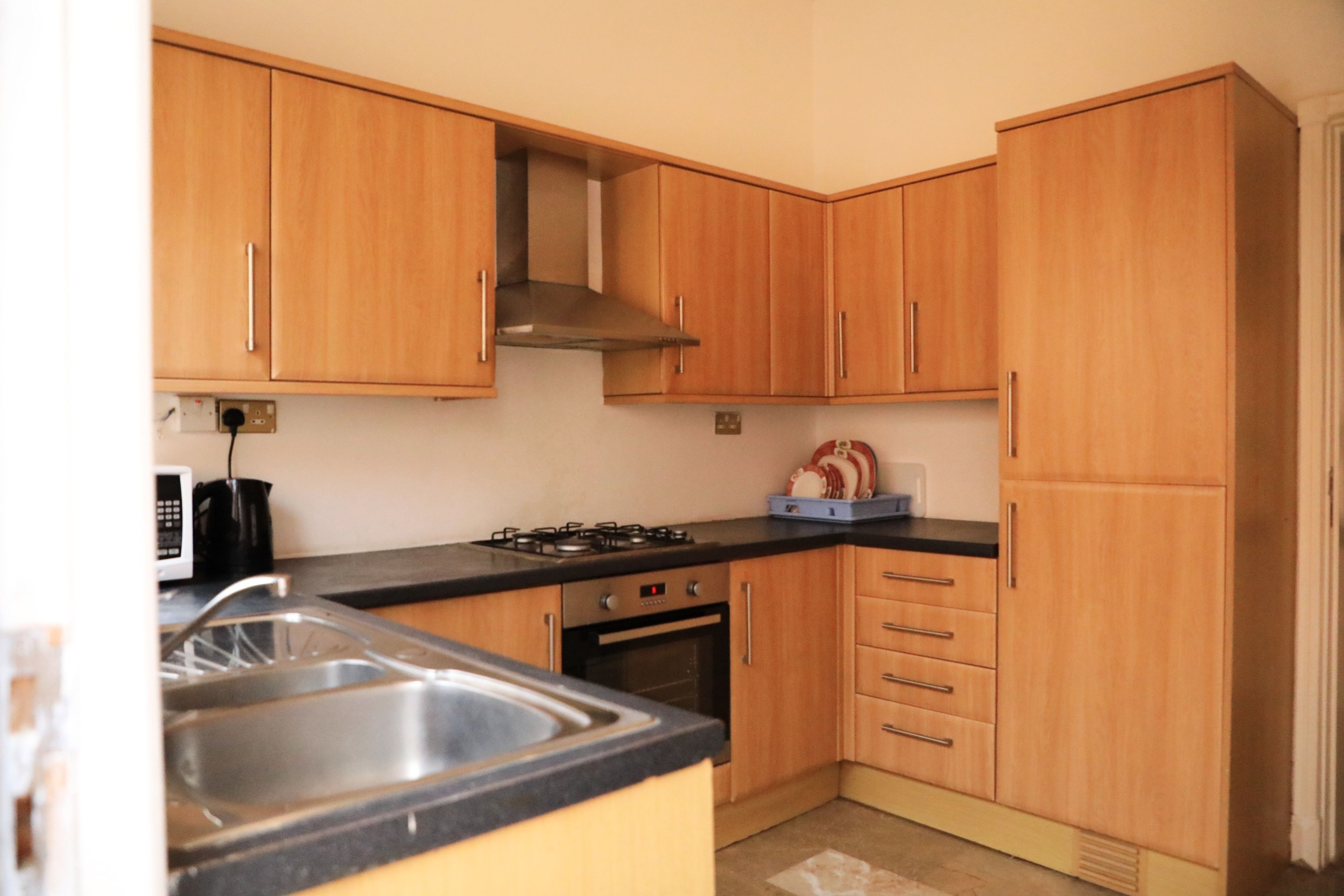 微波爐、烤箱、爐台、電熱水壺