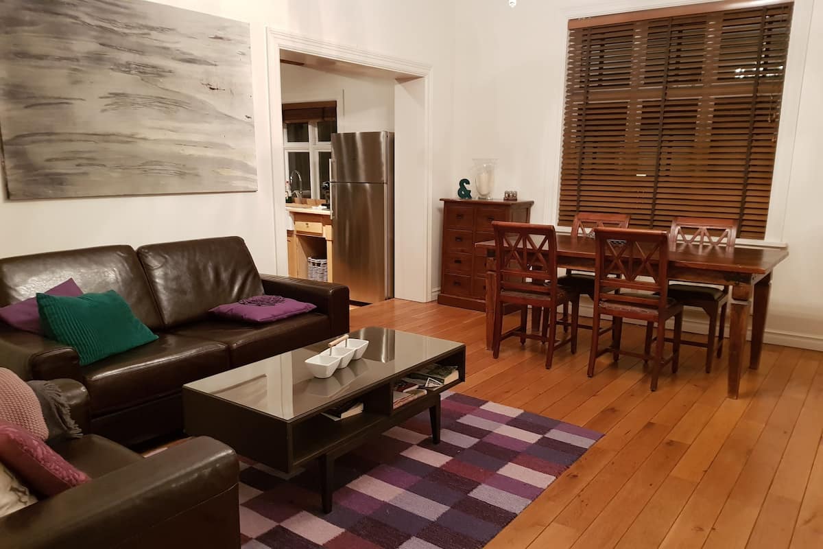 Appartement, 2 chambres | Coin séjour | Télévision à écran plat, Netflix