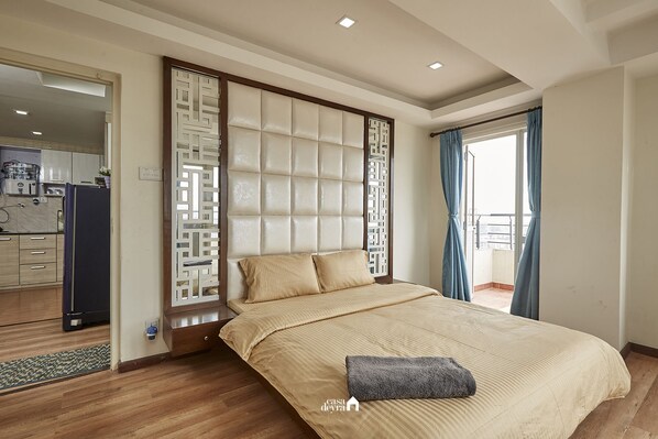 Serene Dawn view @Patan 3BHK | Individuell eingerichtet, laptopgeeigneter Arbeitsplatz