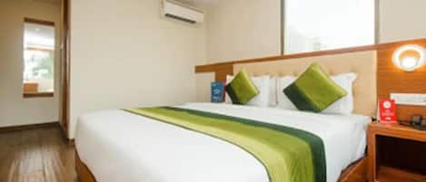 In-room safe, rollaway beds, free WiFi