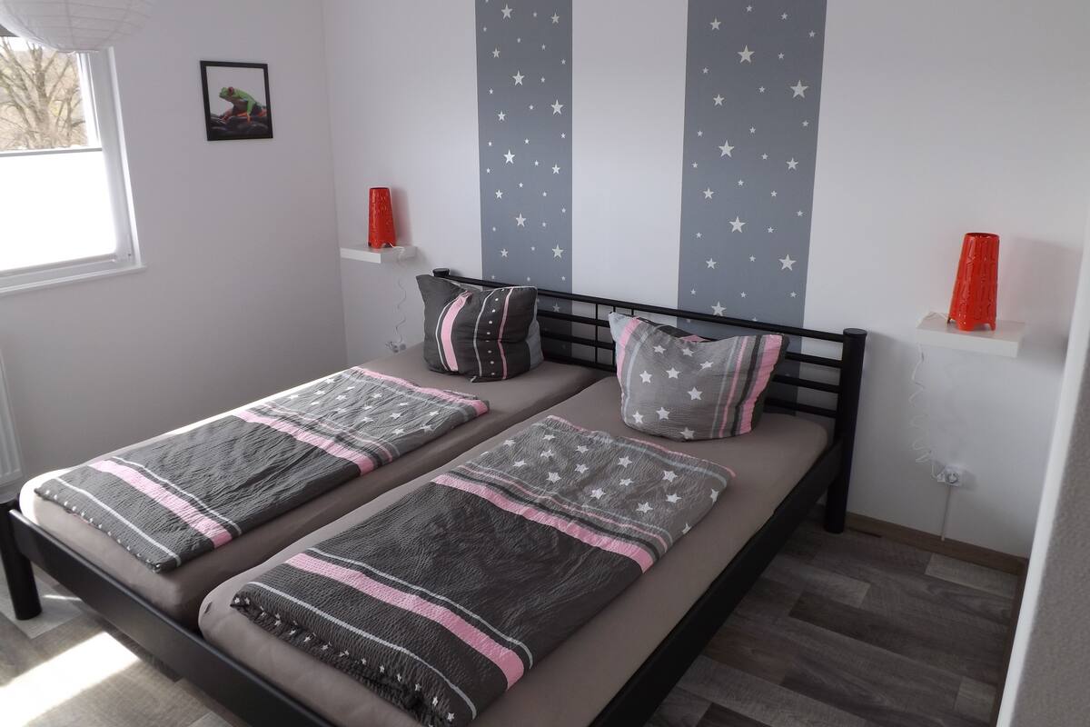 Appartement, 2 chambres | Literie hypoallergénique, lit d’appoint (supplément)