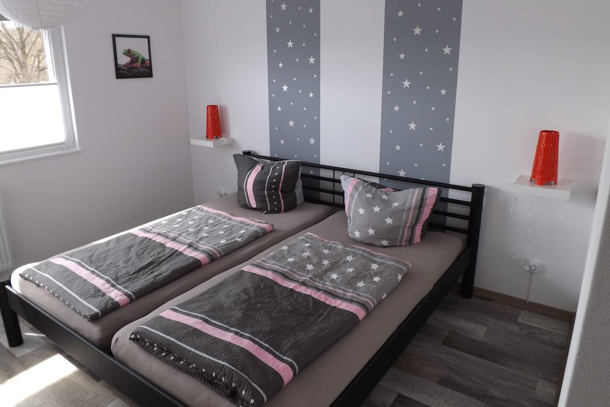 Appartement, 2 slaapkamers | 1 slaapkamer, hypoallergeen beddengoed, extra bedden, gratis wifi
