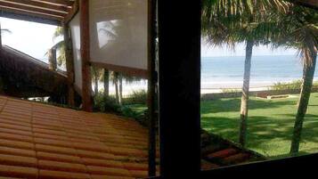 Apartamento, no mezanino | Roupas de cama premium, frigobar, cofres nos quartos, Wi-Fi de cortesia