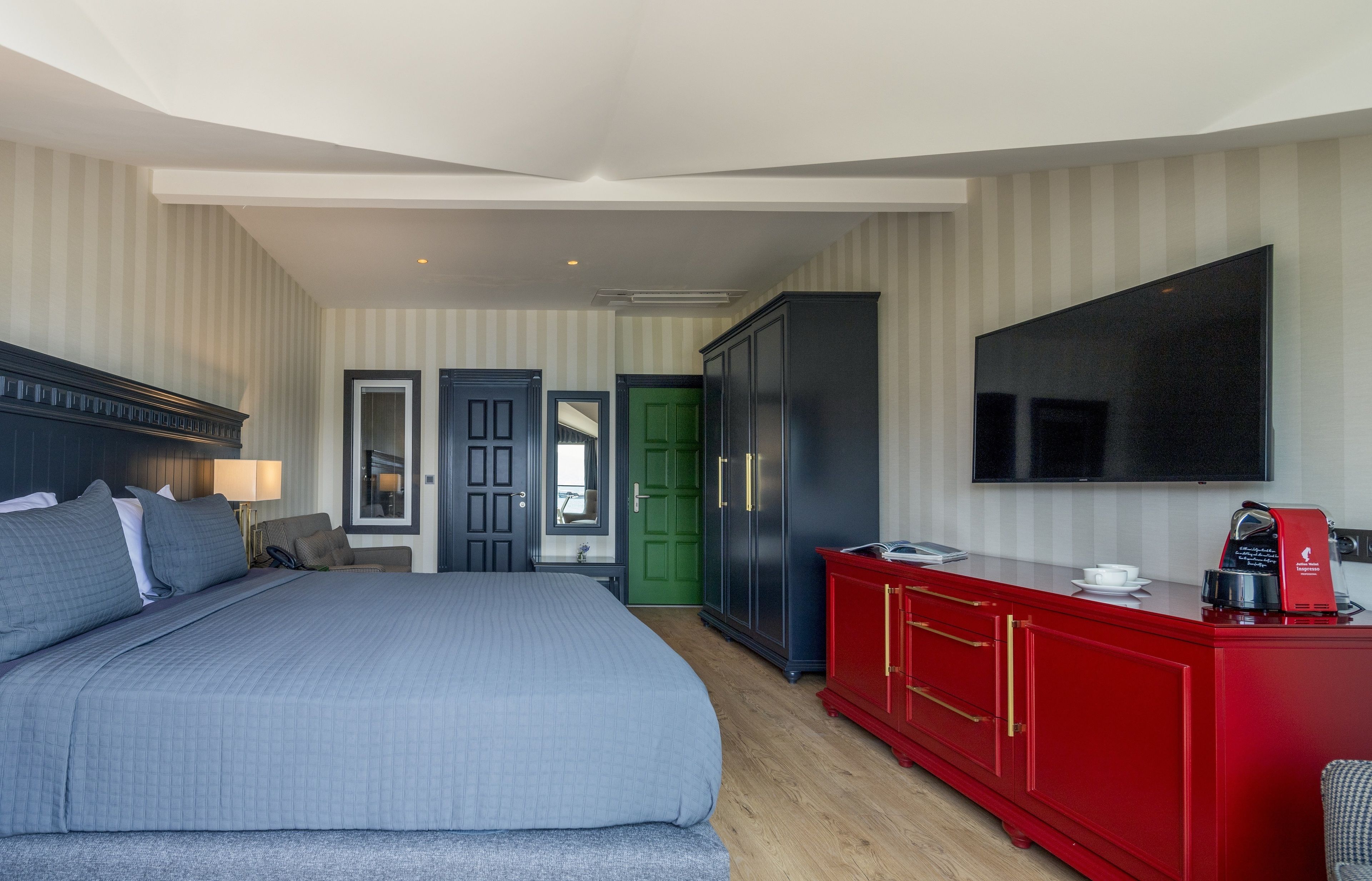 deluxe triple room, sea view | egyptian cotton sheets, premium bedding, select comfort beds, minibar