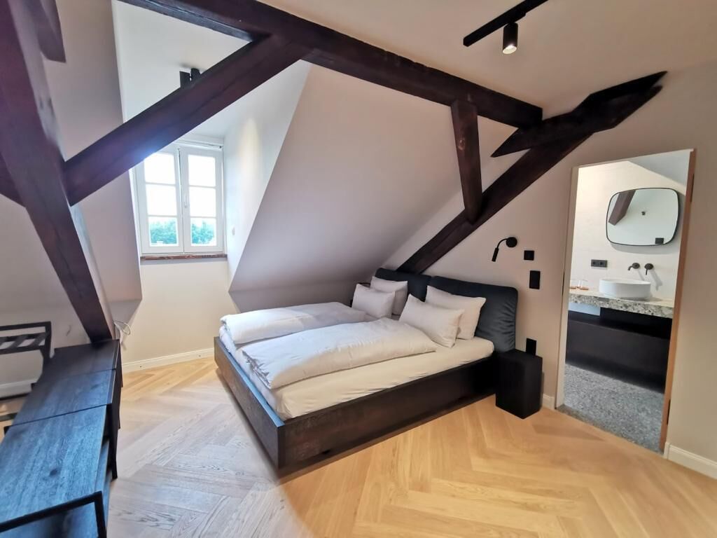 Superior-Vierbettzimmer | Allergikerbettwaren, Daunenbettdecken, kostenlose Minibar