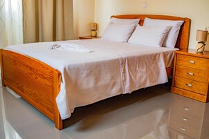 Quarto casal superior | Frigobar, Wi-Fi de cortesia