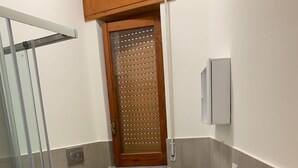 Bathroom - Le Castella Affittacamere (Isola di Capo Rizzuto)