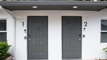 Two Bedroom Suite | Seprai katun Mesir, seprai premium, dan selimut bulu angsa