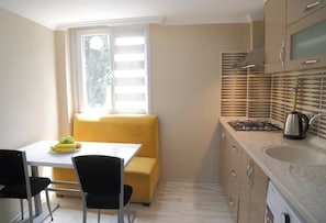 Apartment, 1 Bedroom | Private kitchen