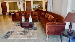 Lobby - Hotel Gracia Golf (Gurugram)