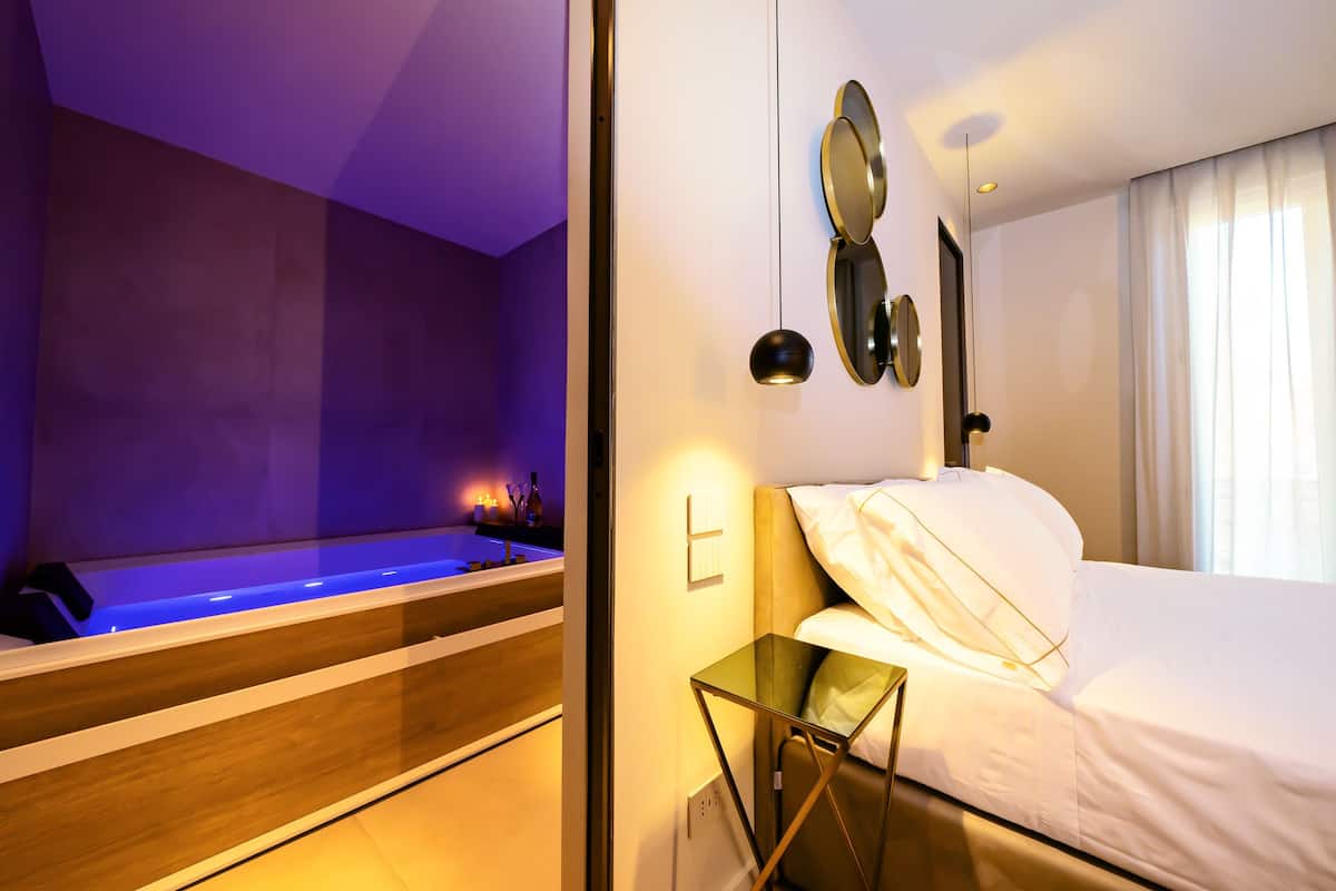Studio suite, bubbelbad | Lakens van Egyptisch katoen, luxe beddengoed, donzen dekbedden