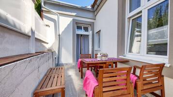 City Apartment (1) | Courtyard view