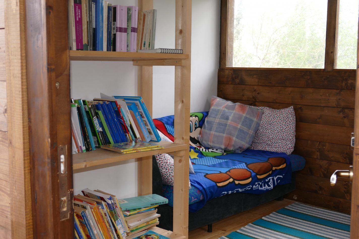 Chalet, 2 Schlafzimmer | Wohnbereich | Flachbildfernseher