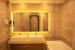 Deluxe Double Room, City View