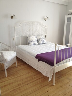 2 多间卧室、遮光窗帘、熨斗/熨衣板、免费 WiFi