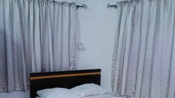 Apartamento, 2 habitaciones | 2 dormitorios, tabla de planchar con plancha, wifi gratis y ropa de cama