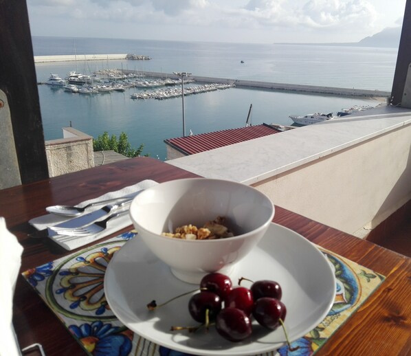 Breakfast meal - Orlando Bay View (Balestrate)