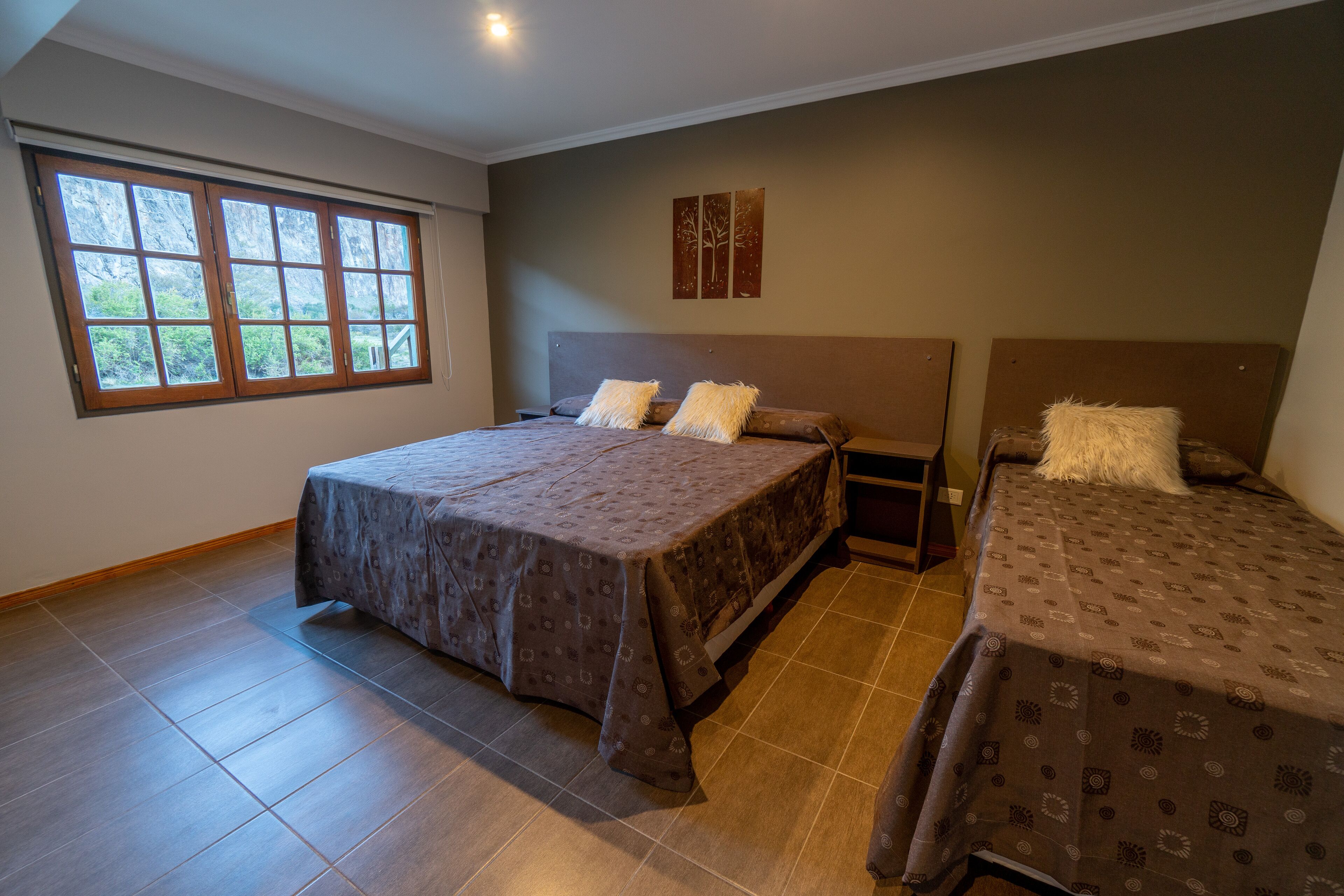 triple room | in-room safe, blackout curtains, bed sheets