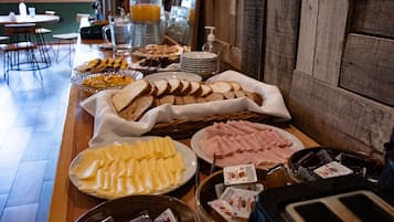 Dagelijks ontbijtbuffet inbegrepen