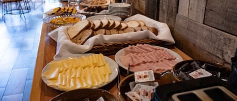 Petit déjeuner buffet compris tous les jours