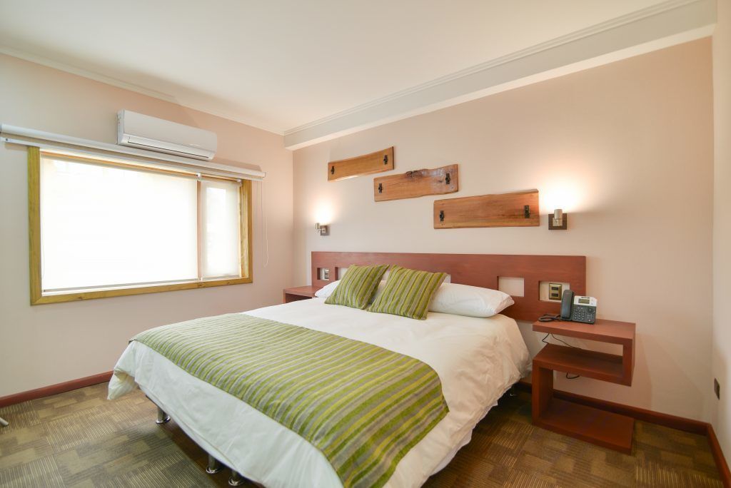 Dobbeltrom – superior | Sengetøy av topp kvalitet, minibar, safe på rommet og skrivebord