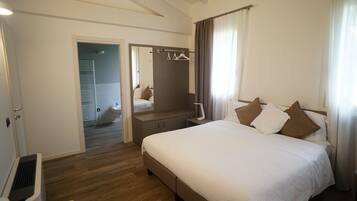 Double or Twin Room | In-room safe, cots/infant beds, free WiFi, bed sheets