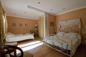 ห้องแฟมิลี่ (Dame d’Antan) | ห้องพักตกแต่งอย่างมีเอกลักษณ์, ตกแต่งพิเศษโดยเฉพาะ