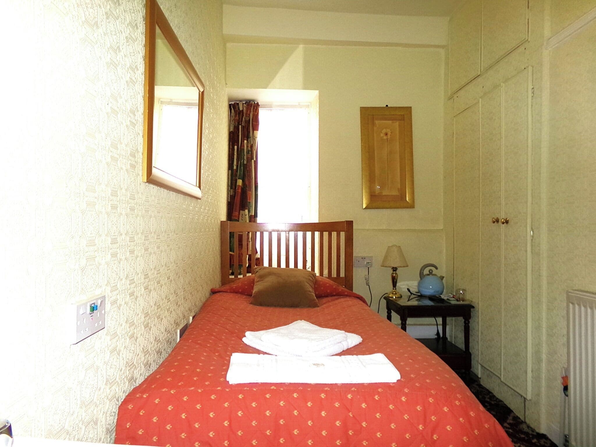 Photo - Averon Guest House