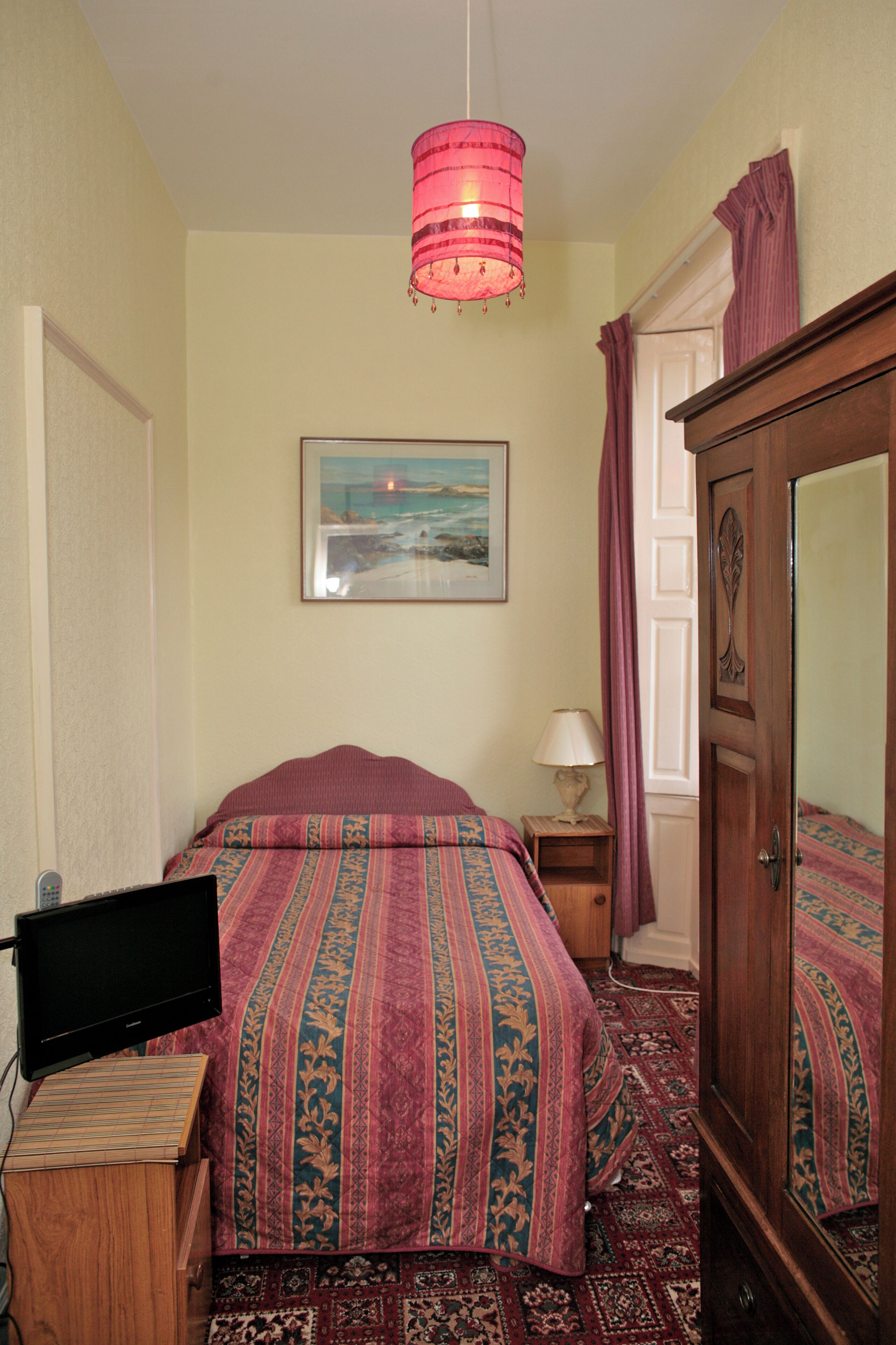 Photo - Averon Guest House