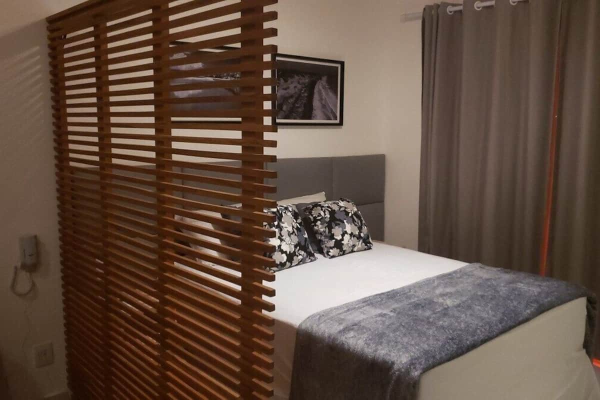 Blackout curtains, free WiFi, bed sheets