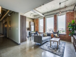 Magnificent Downtown Smart Loft | Living room