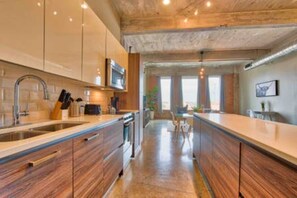 Radiant Downtown Luxury Loft | Living room