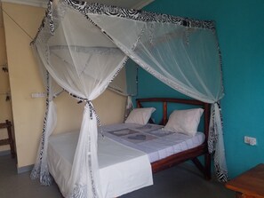 埃及棉床單、高級寢具、羽絨被、特厚豪華床墊