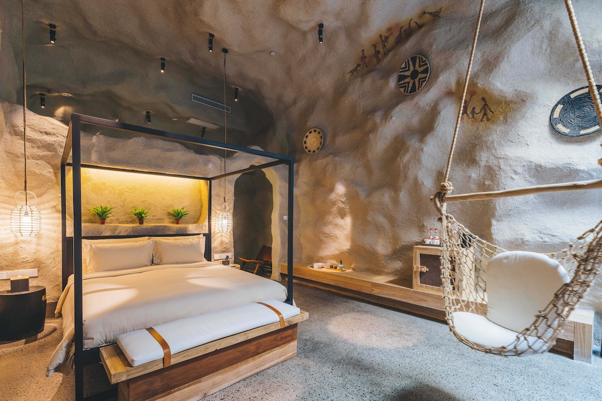 In-room safe, free WiFi