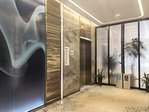 Exterior - Holiday Inn Express Zhoushan Dinghai by IHG (Zhoushan)