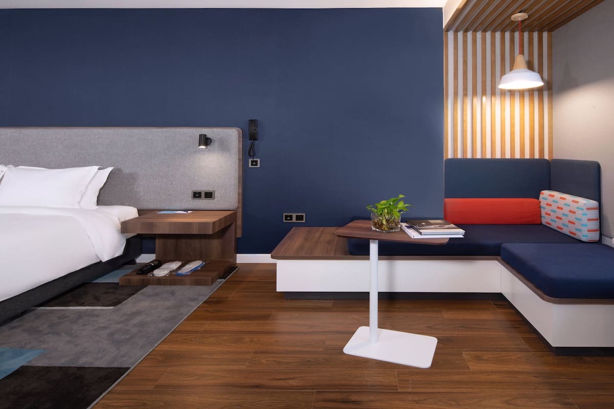 Chambre Standard, 1 trÚs grand lit, vue océan | Draps fournis