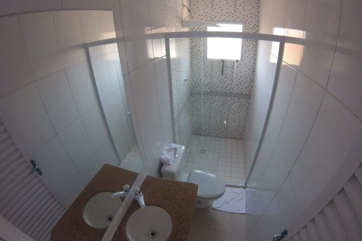 Shower, towels