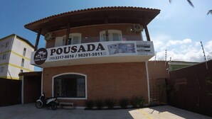 Fachada del alojamiento