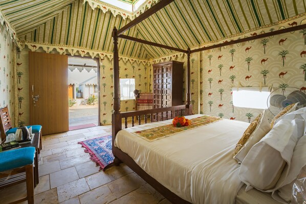 Tenda Deluks | 1 kamar tidur, kedap suara, dan tempat tidur lipat/tambahan