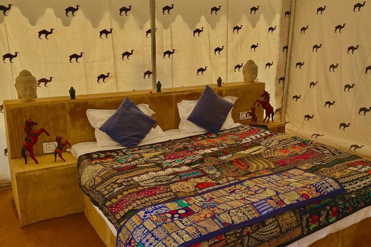 Luxury Tent | 1 bedroom, soundproofing, rollaway beds, free WiFi
