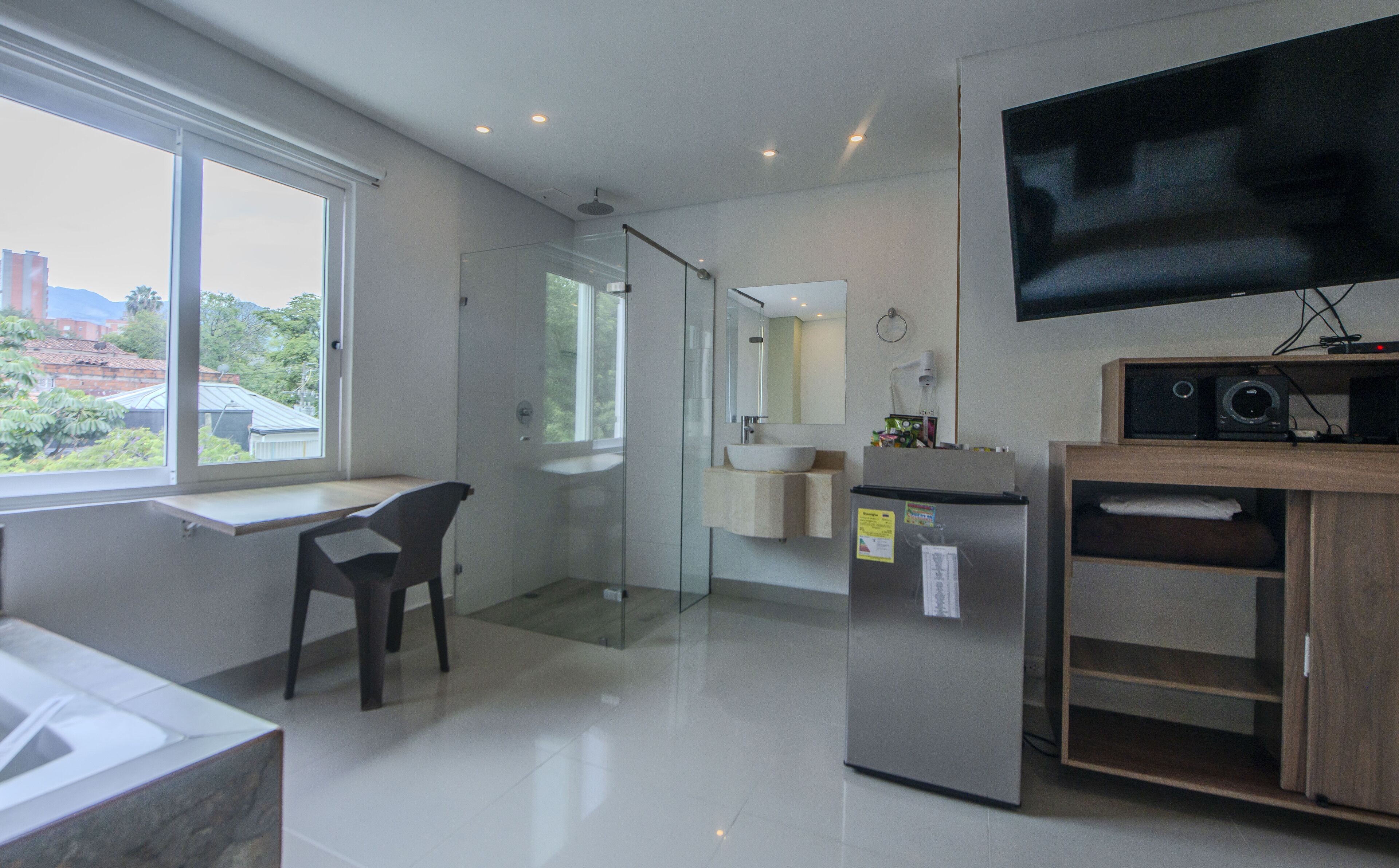 Photo - Infinity Hotel